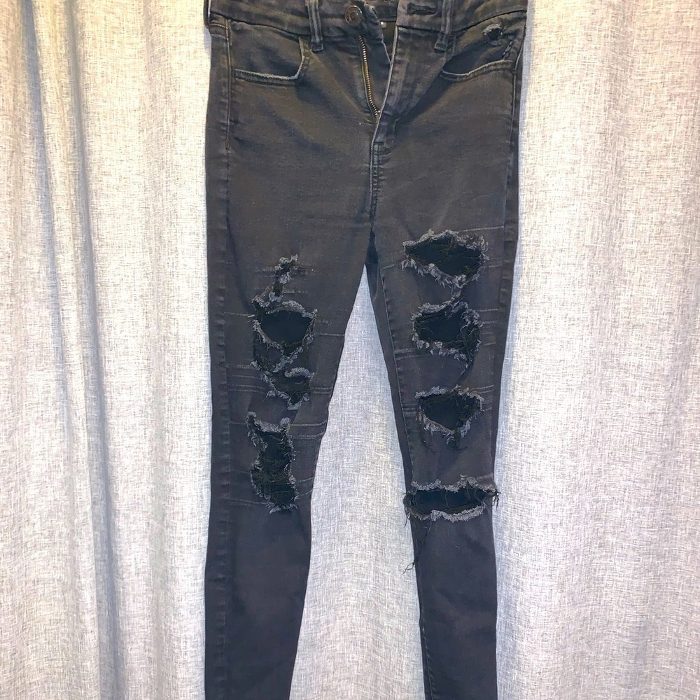 WOMENS American eagle skinny jeans size 2 short